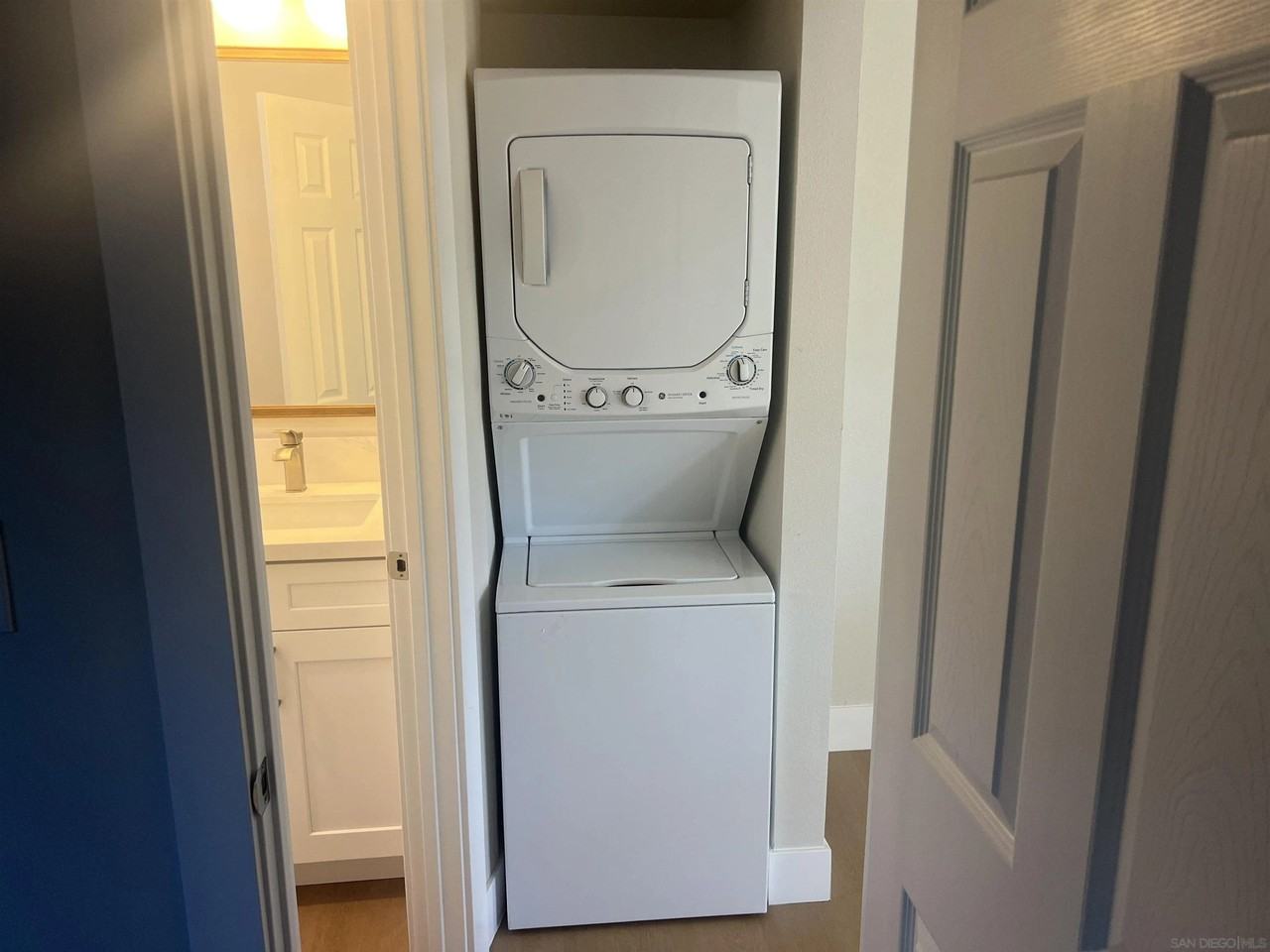 4181 Van Dyke Ave - Photo 5 of 7