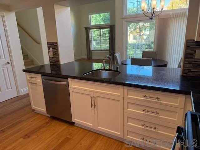 81 Nightingale Dr - Photo 7 of 18