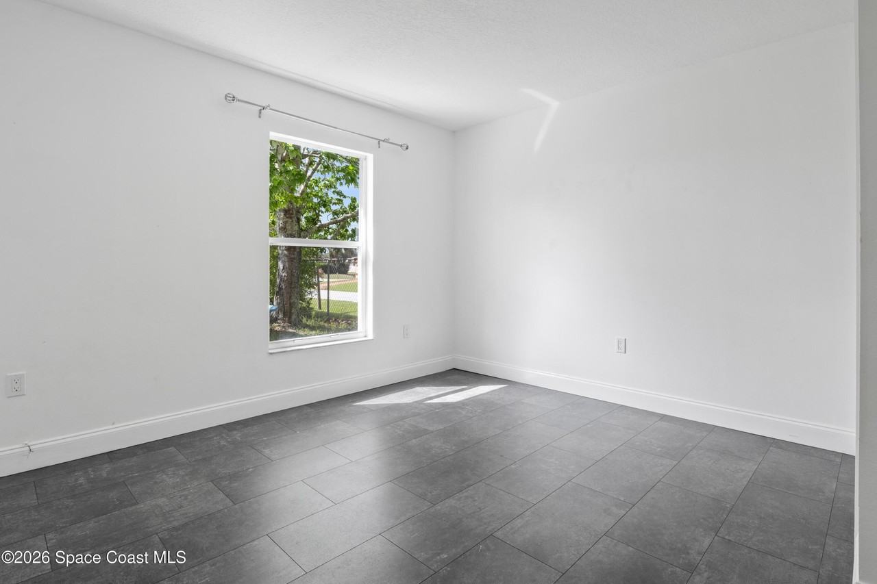 1091 Slocum St Nw - Photo 5 of 25