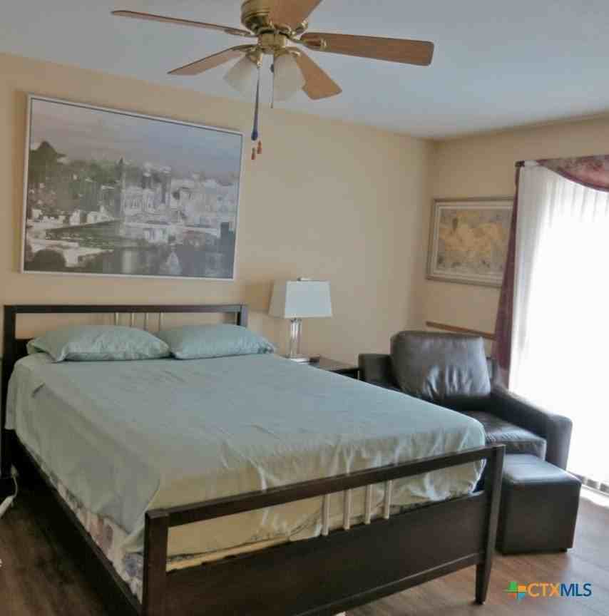 19 Marina Cir - Photo 5 of 7