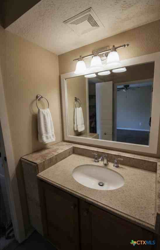 19 Marina Cir - Photo 6 of 7