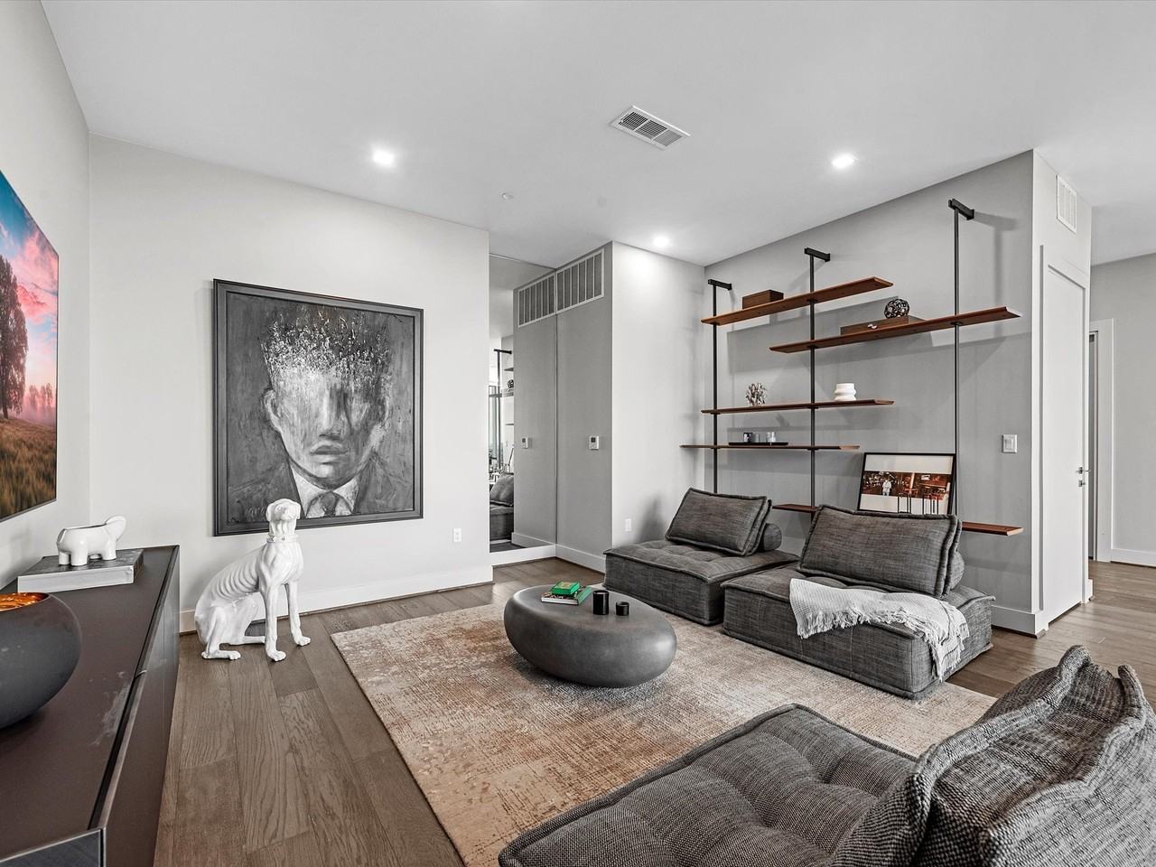1711 Allen Pkwy #2102 - Photo 5 of 22