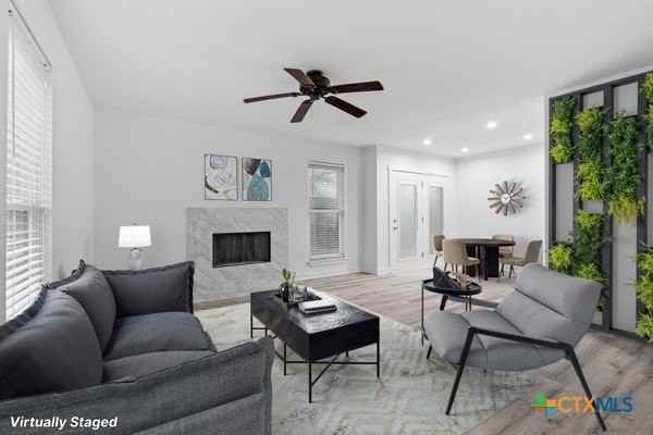 8406 Lyndon Ln - Photo 4 of 22