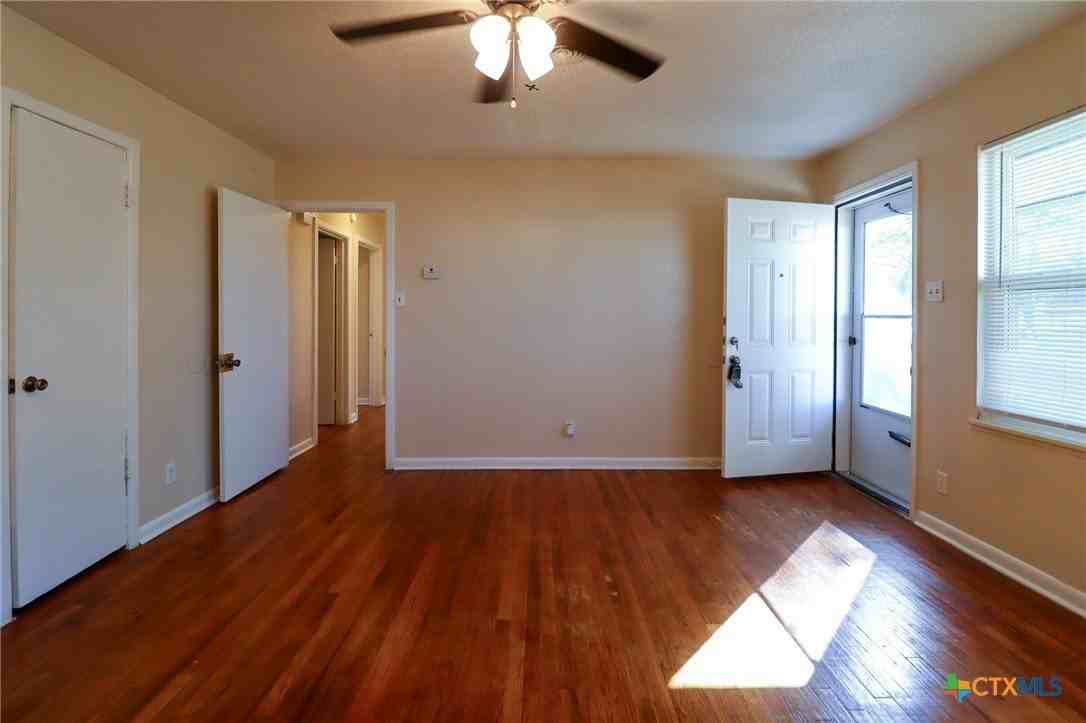 2701 Hillside Dr - Photo 7 of 23