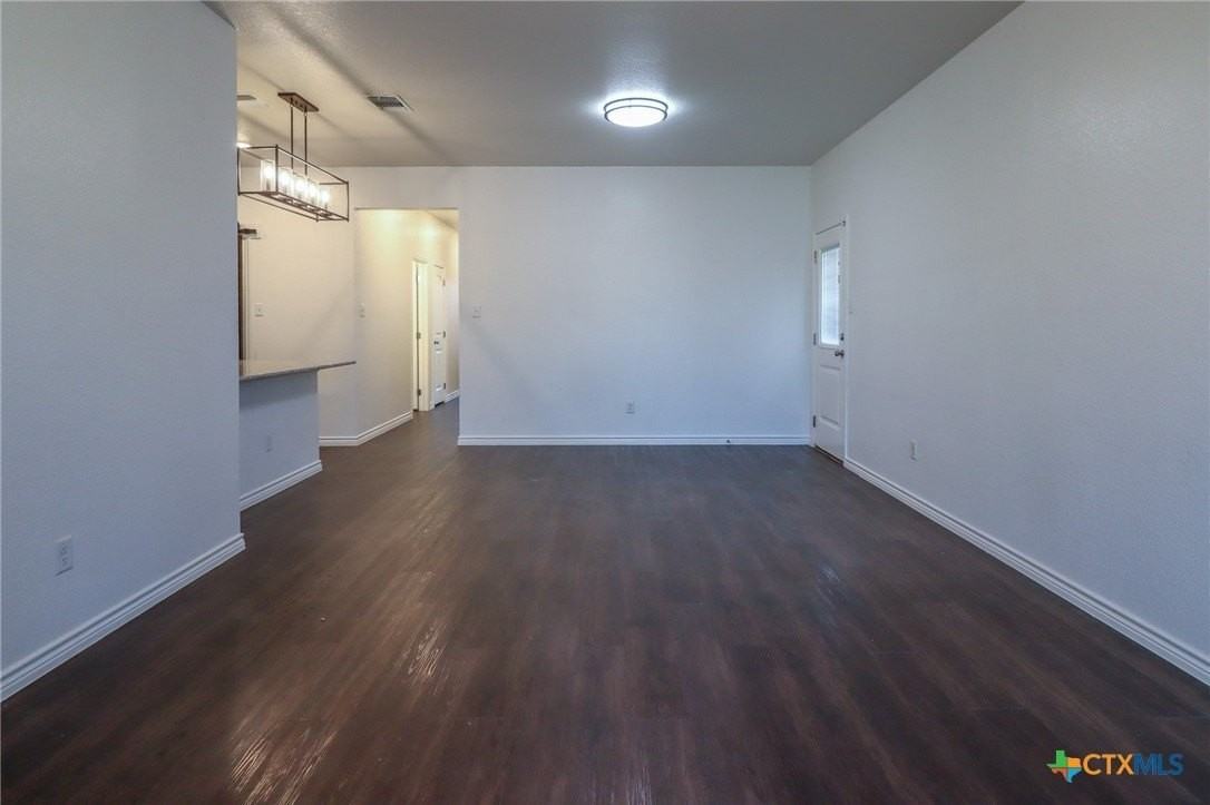 5005 Rose Garden Loop - Photo 5 of 30