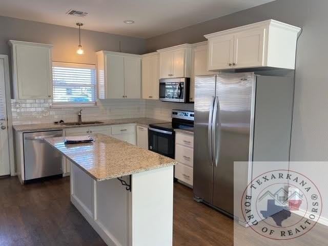 808 W 32nd St - Photo 2 of 2