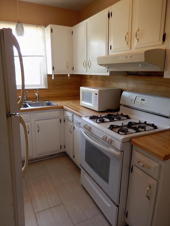 911 S Magnolia Dr - Photo 6 of 15