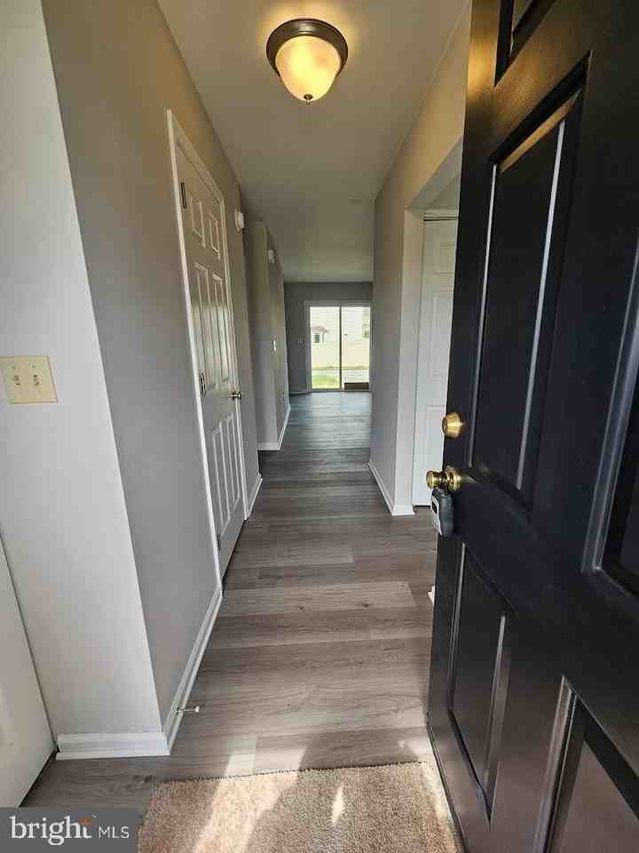 33 Fieldstone Ct - Photo 2 of 32