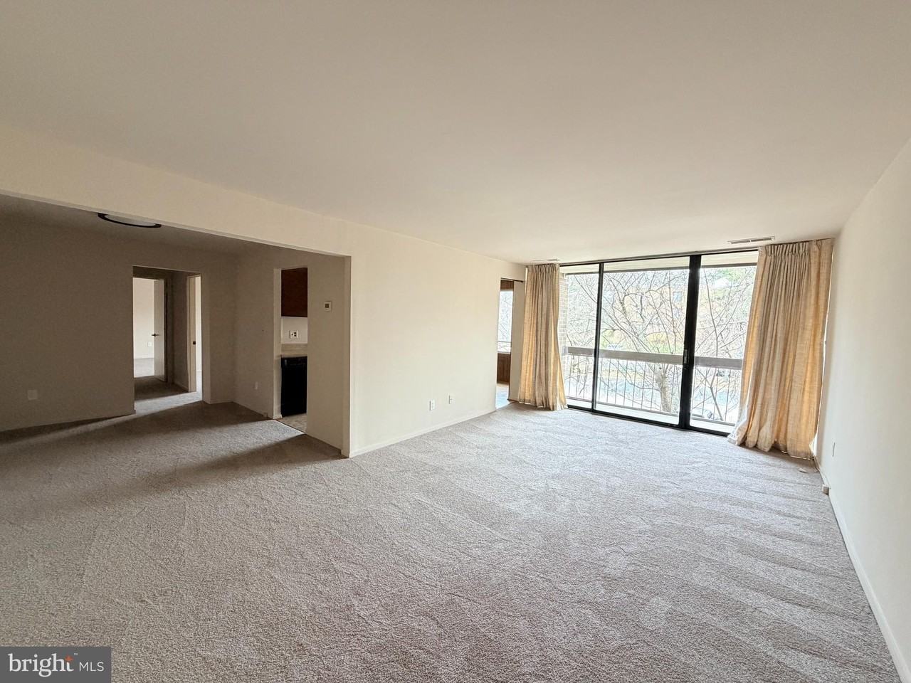 8717 Hayshed Ln Apt 34