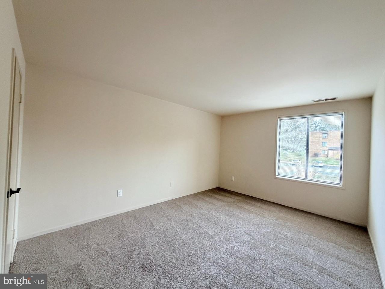 8717 Hayshed Ln Apt 34 - Photo 6 of 10