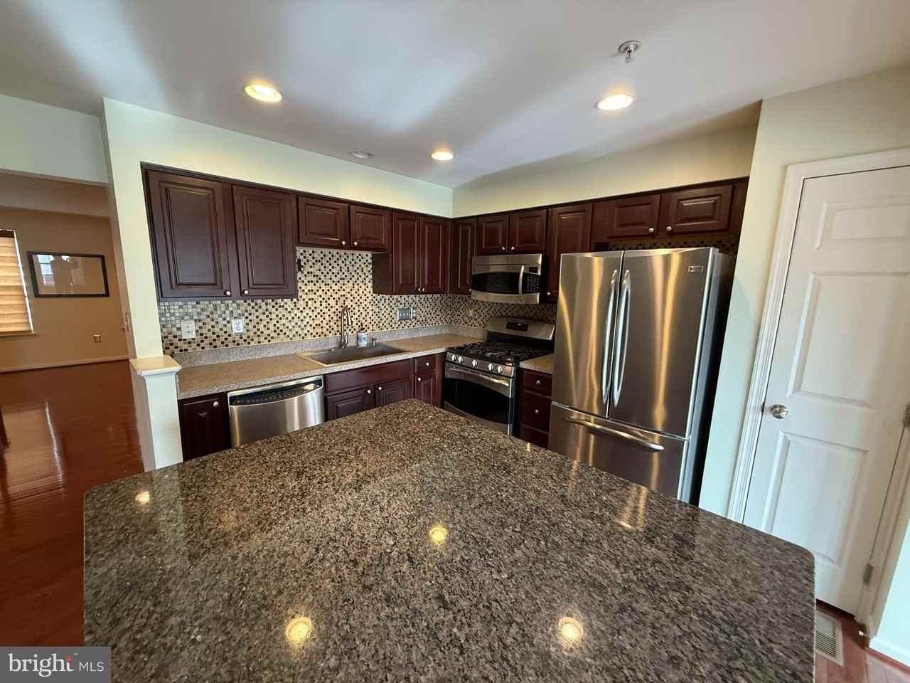 7211 Maidstone Pl Unit 201 - Photo 2 of 26