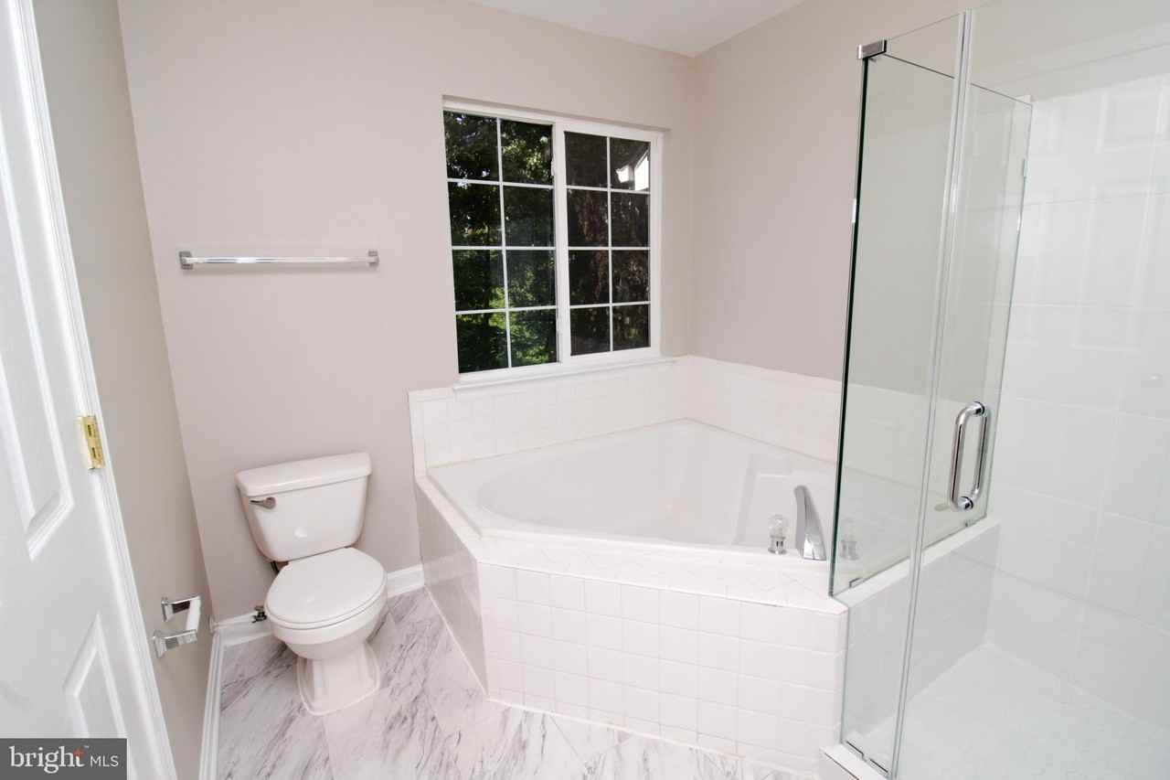 7424 Belgravia Ln - Photo 6 of 13