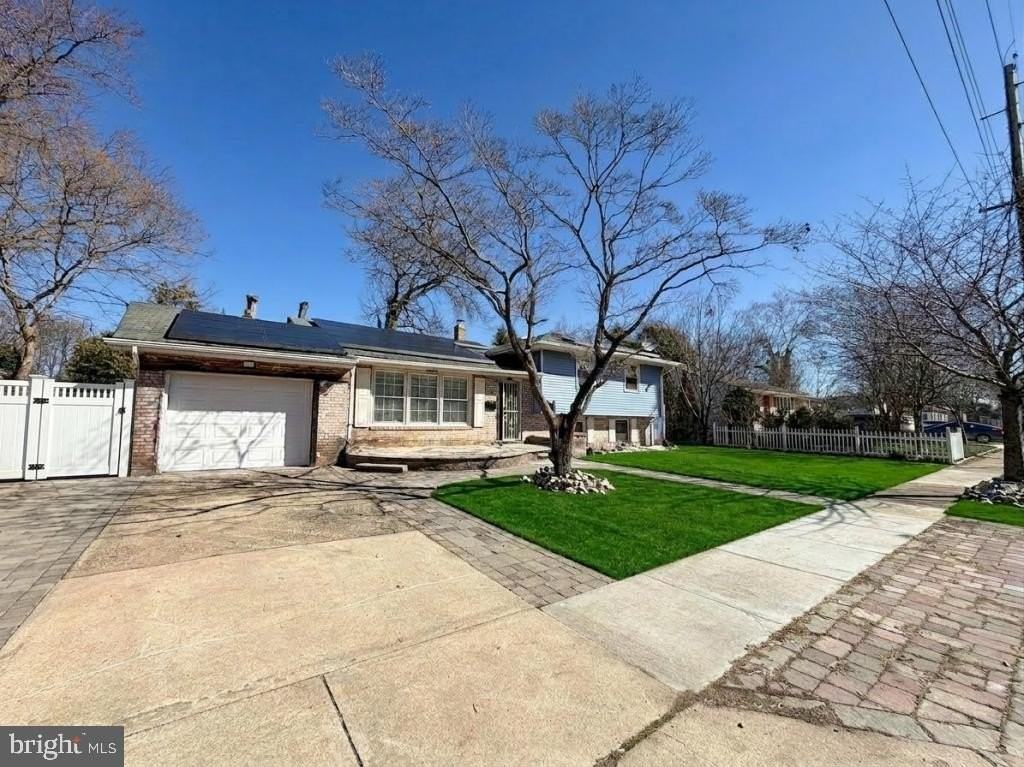 322 Nicholson Rd - Photo 2 of 45