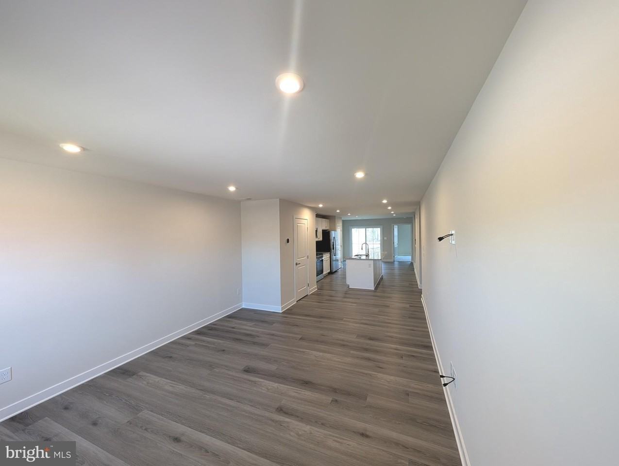 114 Red Lion Ct - Photo 5 of 24