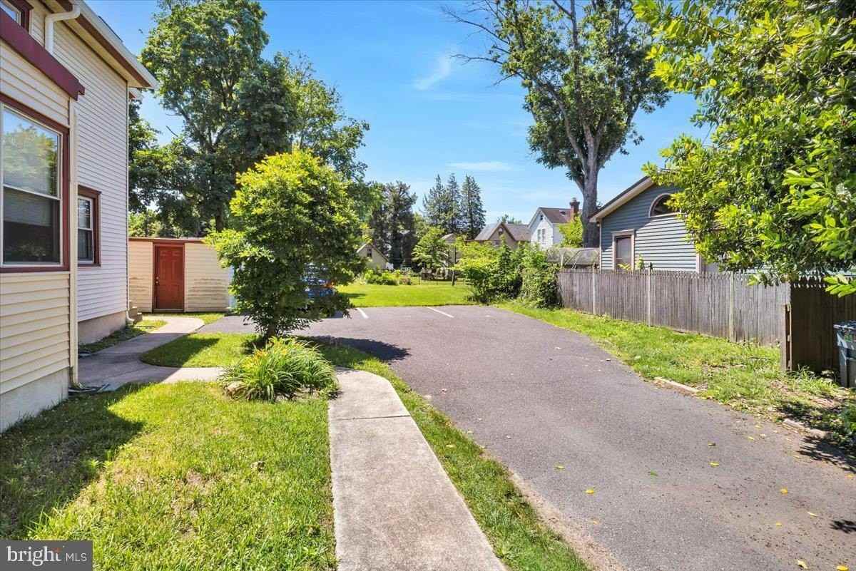 16 Lincoln Ave Apt 3 - Photo 4 of 8