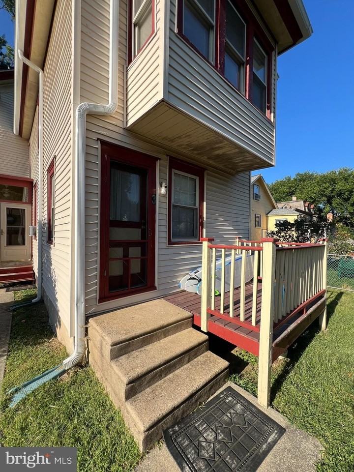 16 Lincoln Ave Apt 3 - Photo 5 of 8