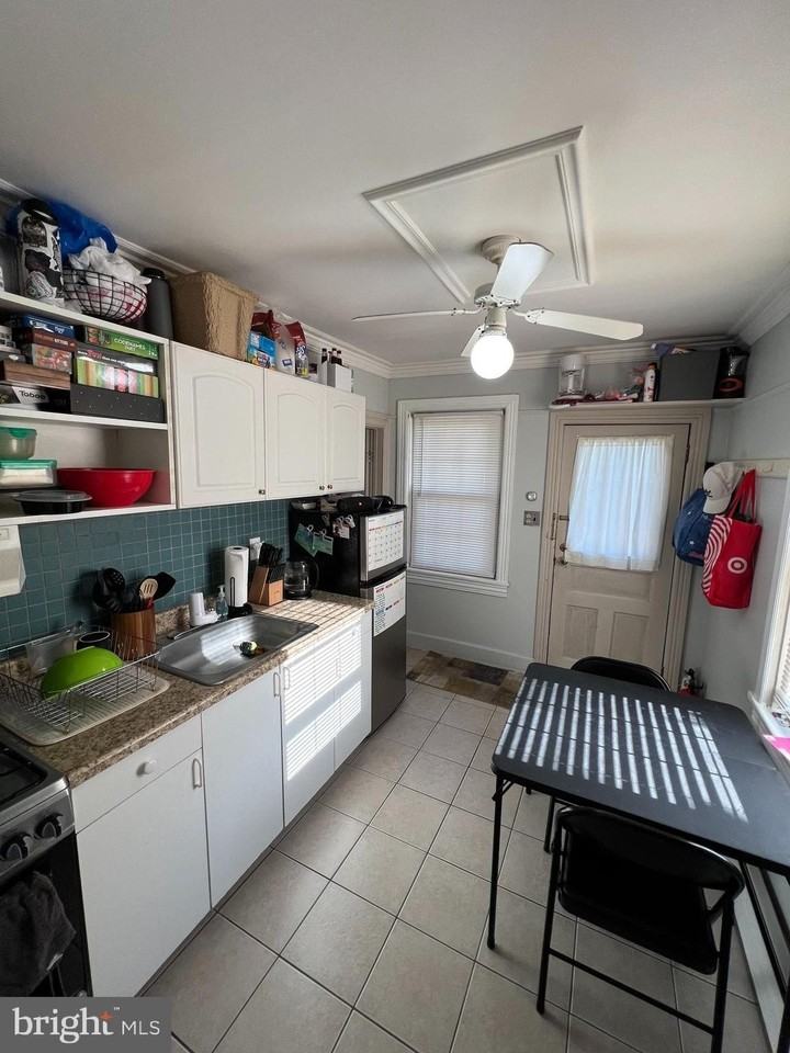 16 Lincoln Ave Apt 3 - Photo 6 of 8