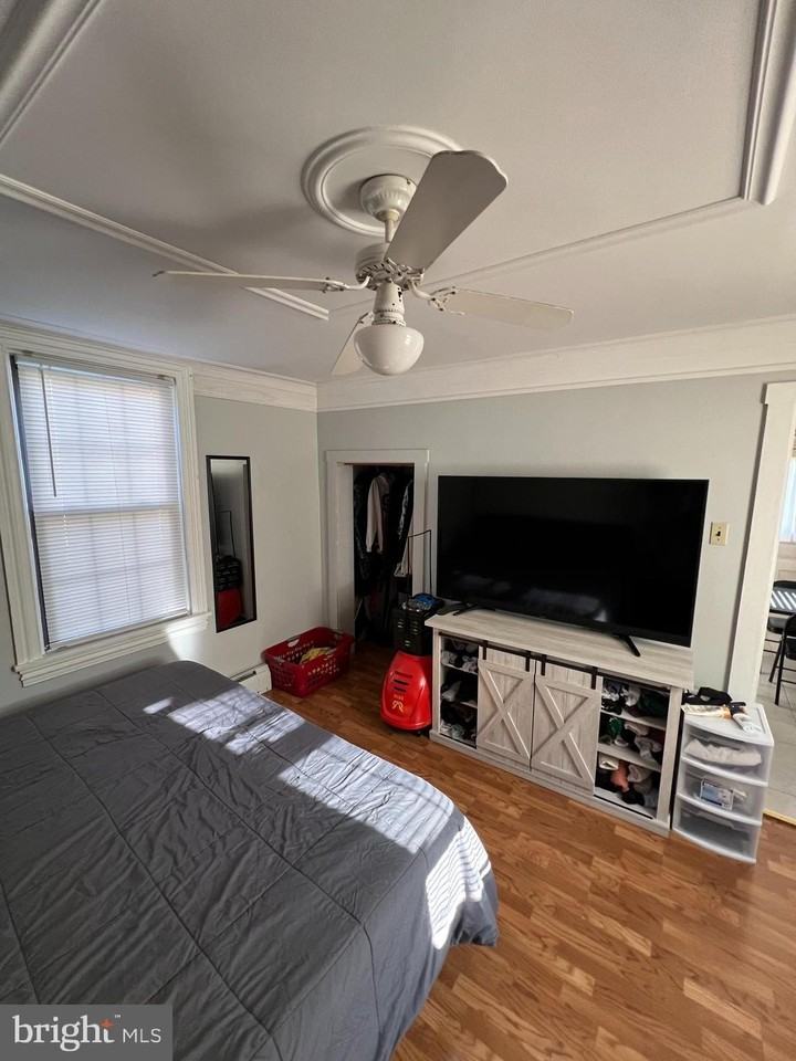 16 Lincoln Ave Apt 3 - Photo 7 of 8