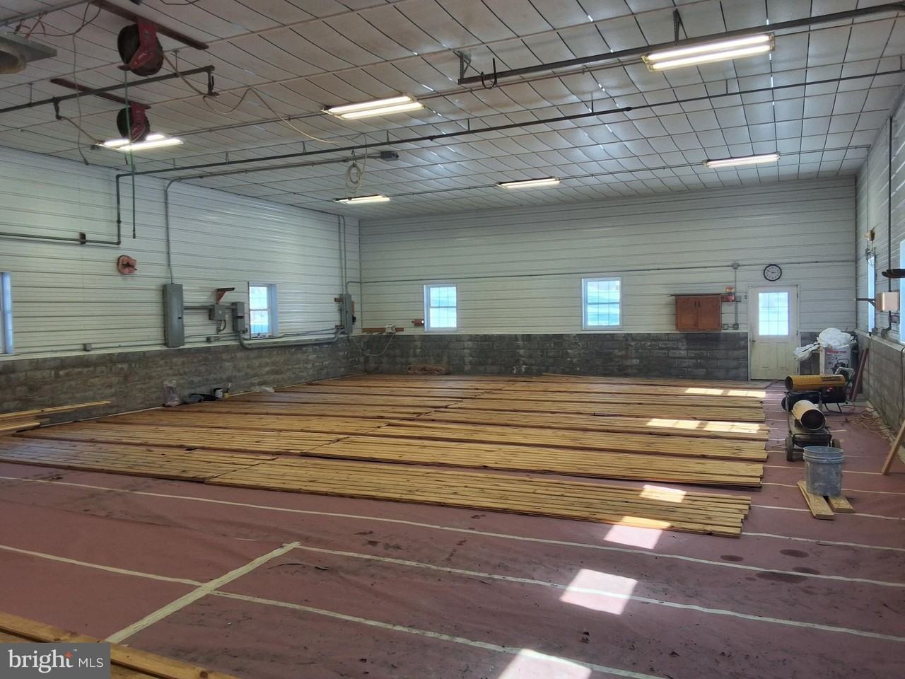 25 CRABGRASS Lane unit: Pole Barn - Photo 6 of 9