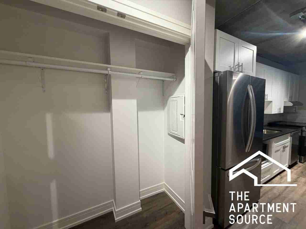 952 W Carmen Ave #501 - Photo 6 of 9