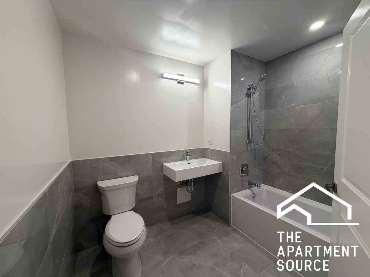 952 W Carmen Ave #501 - Photo 7 of 9