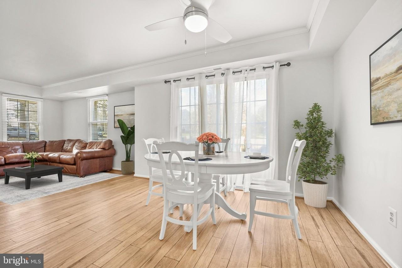 31 Everett Dr - Photo 5 of 17