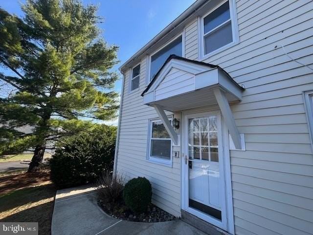 3617 FERRY Road unit: Apt. 1 First Floor - Photo 2 of 12