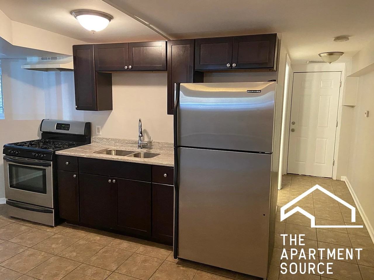 4009 S Calumet Ave #G - Photo 3 of 10