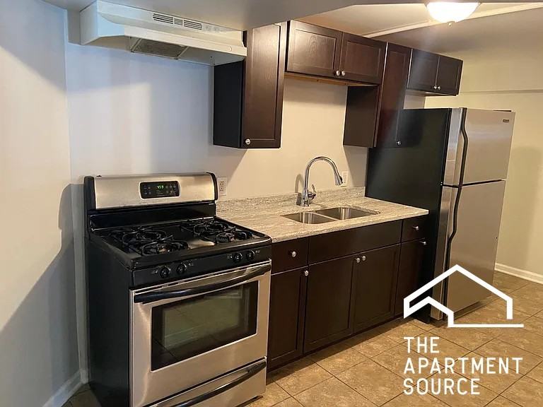 4009 S Calumet Ave #G - Photo 4 of 10