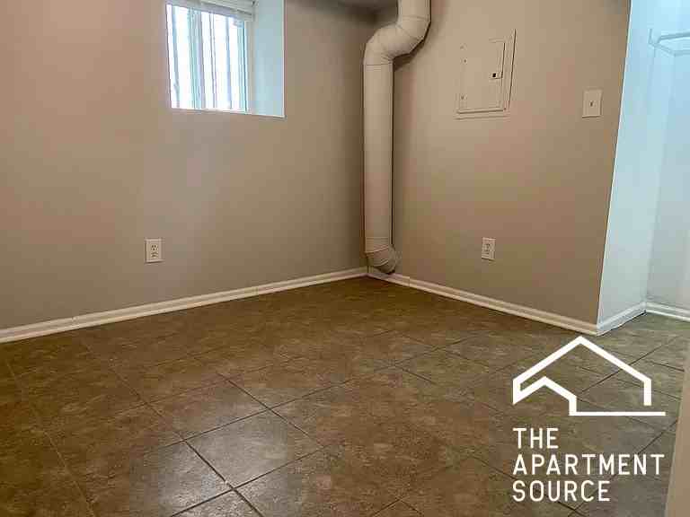 4009 S Calumet Ave #G - Photo 7 of 10