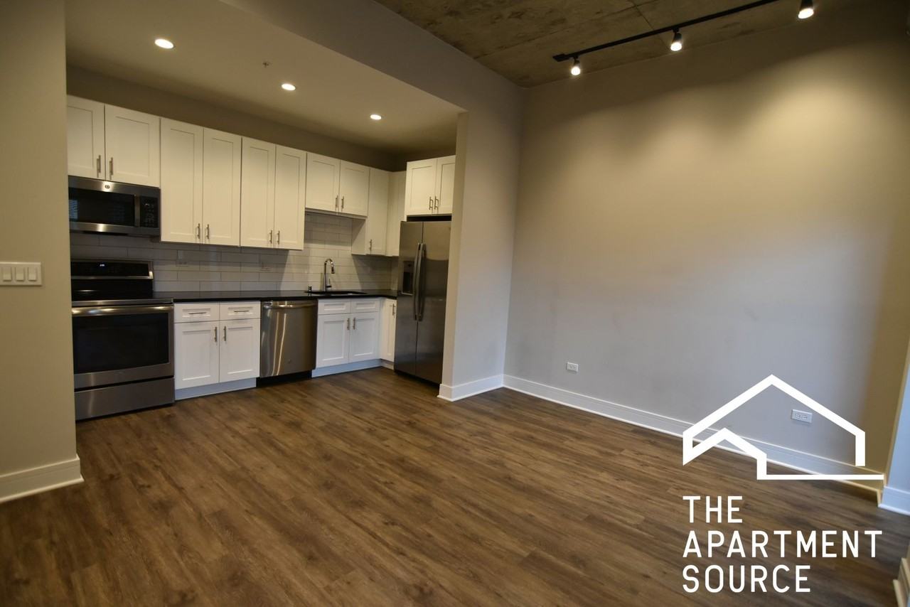 3833 N Broadway St #317 - Photo 2 of 32