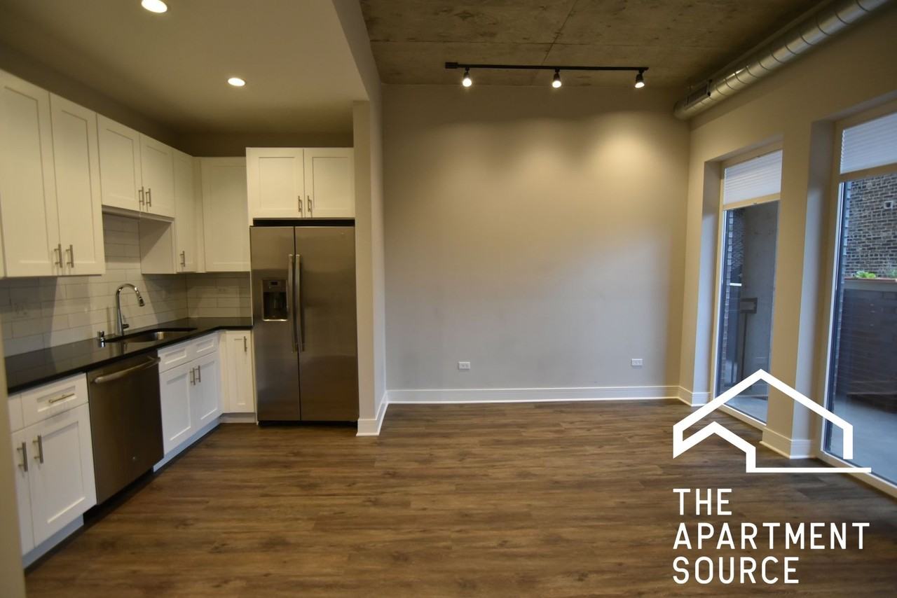 3833 N Broadway St #317 - Photo 3 of 32