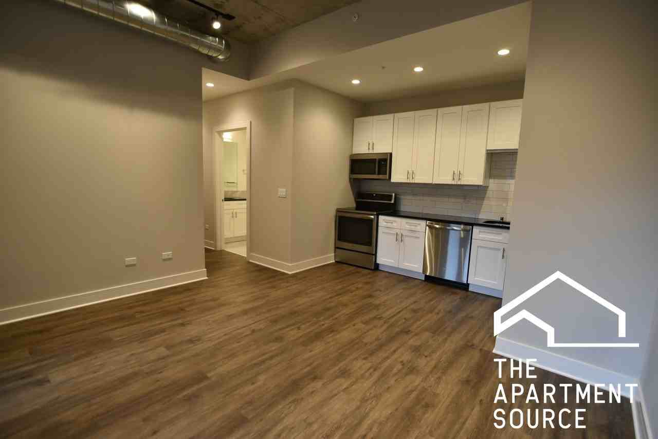3833 N Broadway St #317 - Photo 5 of 32