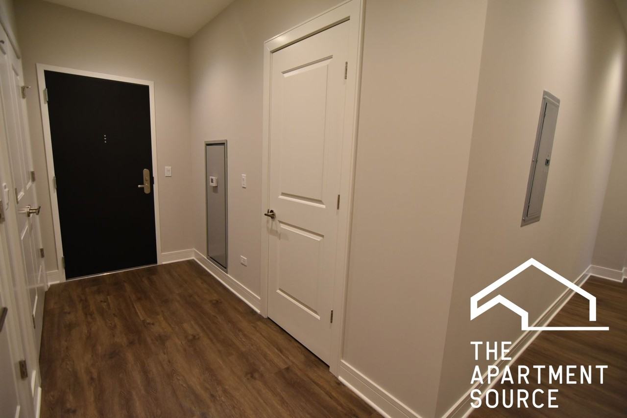 3833 N Broadway St #317 - Photo 6 of 32