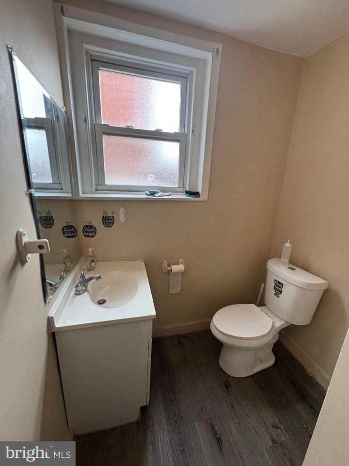 533 Buttonwood St - Photo 6 of 12