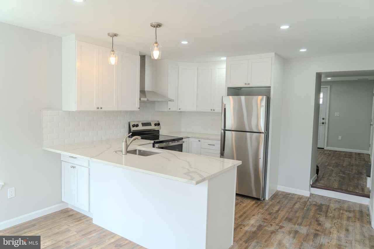 520 East Ave - Photo 5 of 10