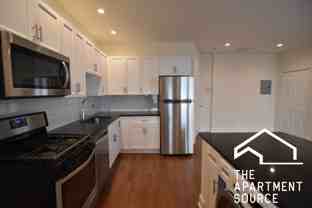 3232 N Clark St #3R - Photo 1 of 1