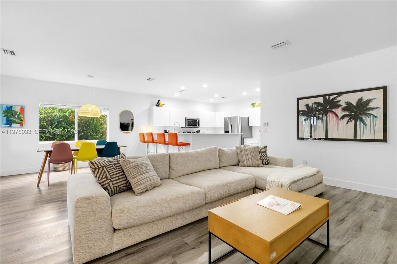 1123 Northeast 23rd Terrace #1123 - Photo 6 of 7