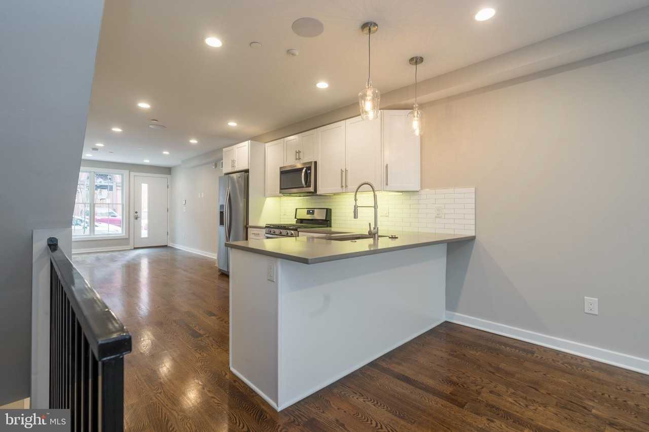 1641 Fitzwater St Unit A - Photo 6 of 33