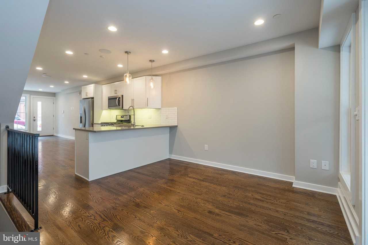 1641 Fitzwater St Unit A - Photo 7 of 33