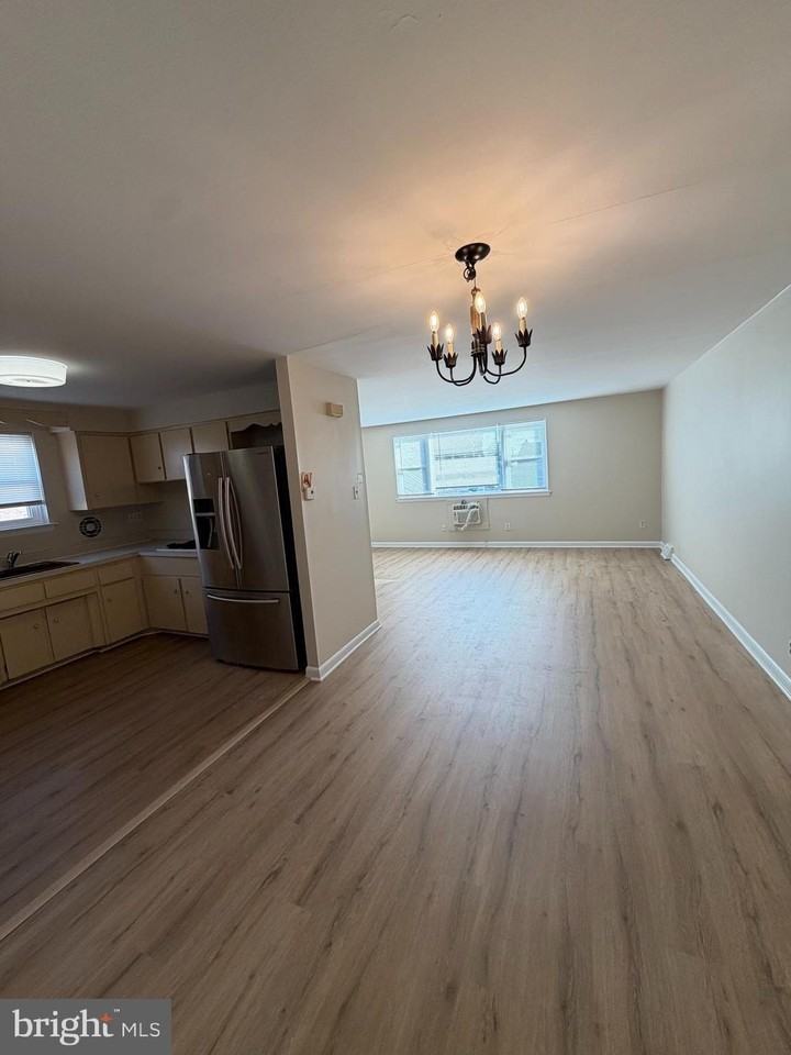 2343 Hoffnagle St - Photo 4 of 14