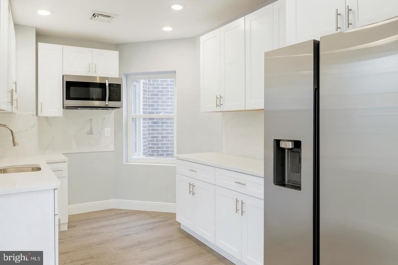 6515 Torresdale Ave - Photo 5 of 14