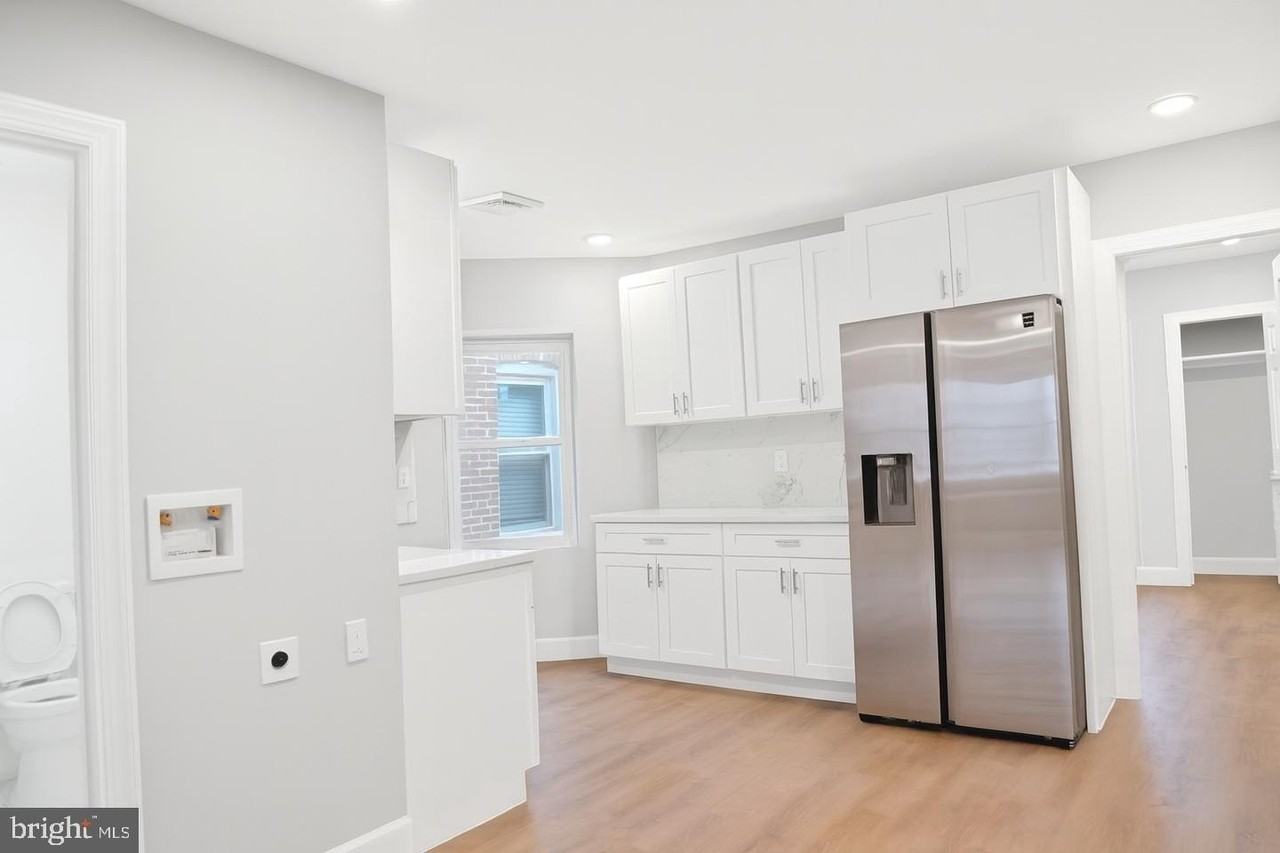 6515 Torresdale Ave - Photo 7 of 14