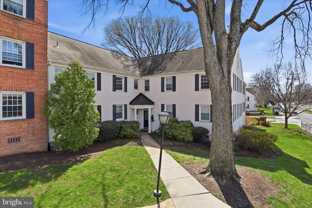 1305 S Walter Reed Dr Apt 201 - Photo 1 of 1