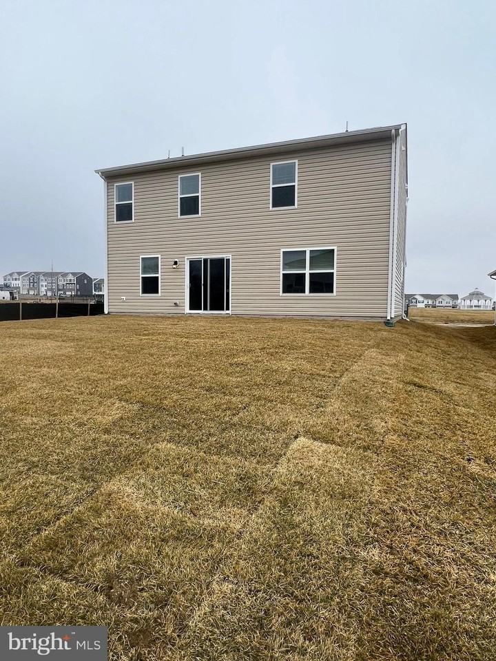 103 DINGES Street - Photo 4 of 8