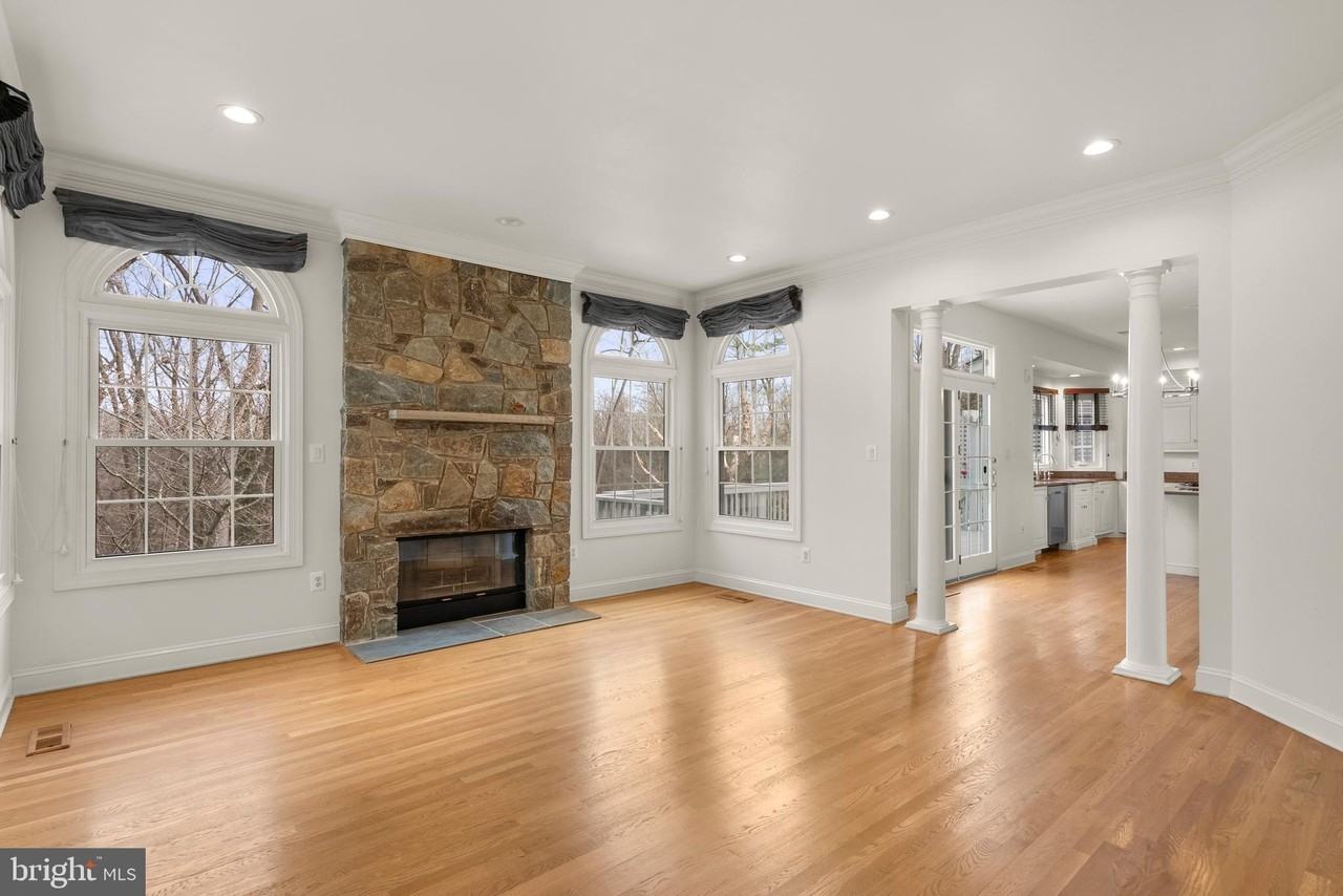 6058 Sugarstone Ct - Photo 2 of 36