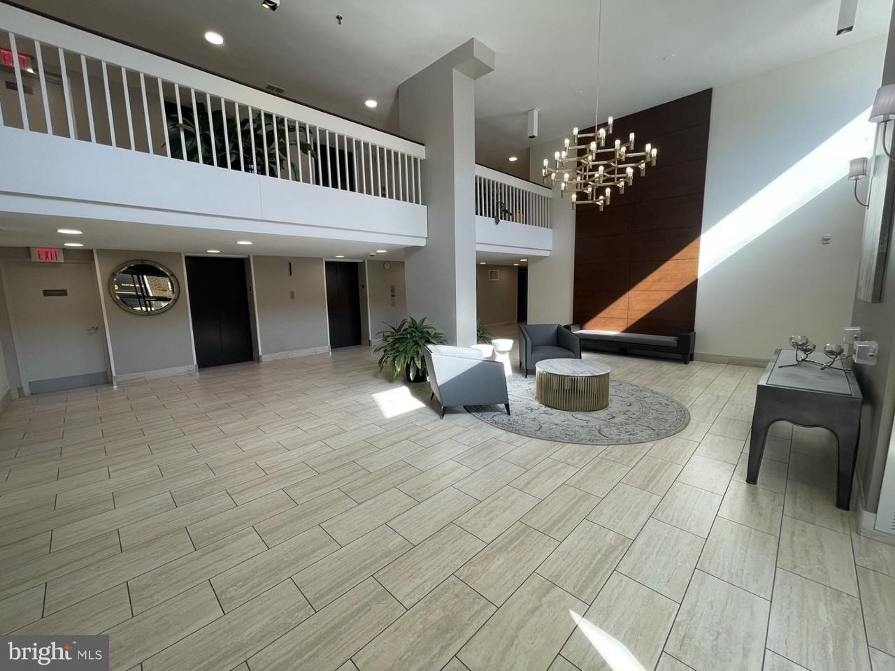 2300 Pimmit Dr Apt 411 - Photo 3 of 18