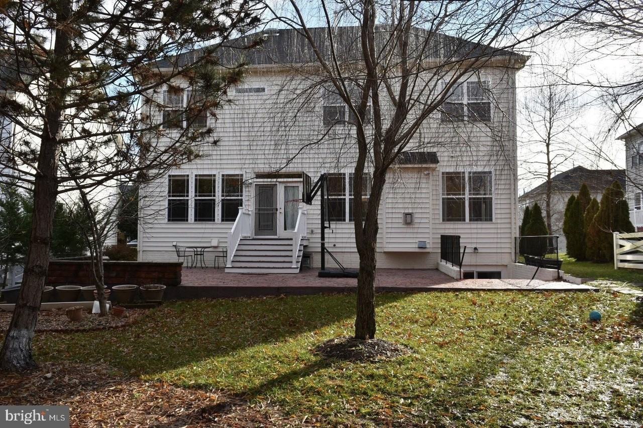 8708 Flowering Dogwood Ln - Photo 3 of 38