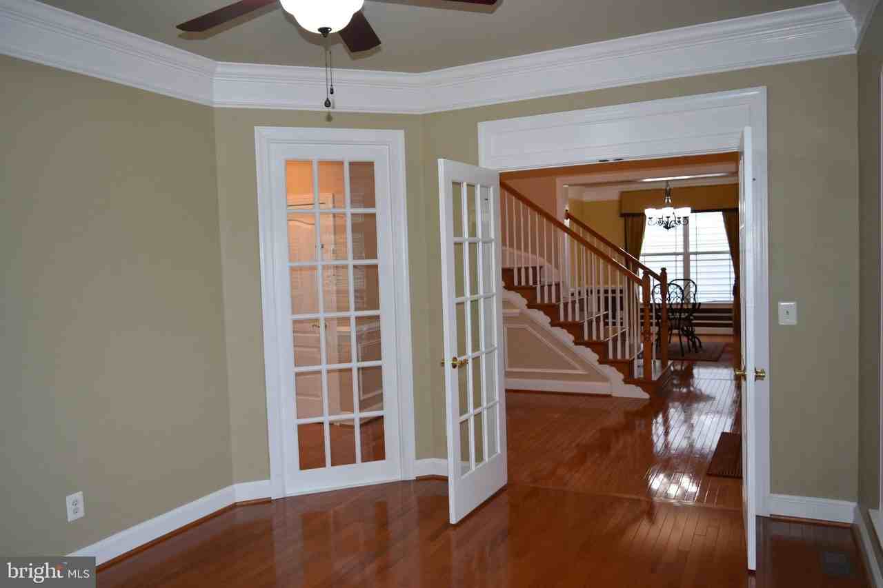 8708 Flowering Dogwood Ln - Photo 6 of 38