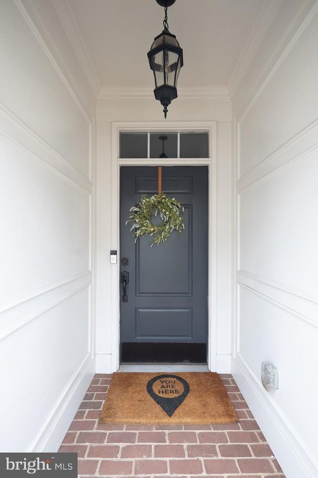 7933 Turtle Creek Cir - Photo 4 of 50